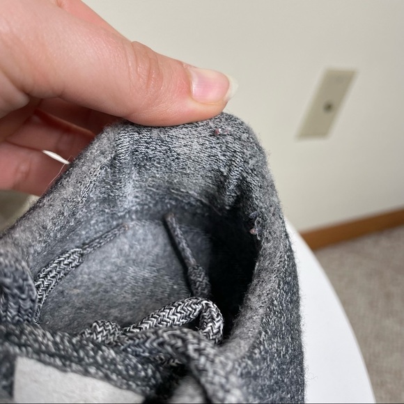 Allbirds Wool Sneakers 8 - Picture 4 of 8